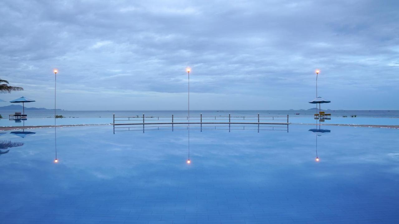 Golden Peak Resort & Spa Mieu Ong Exterior photo
